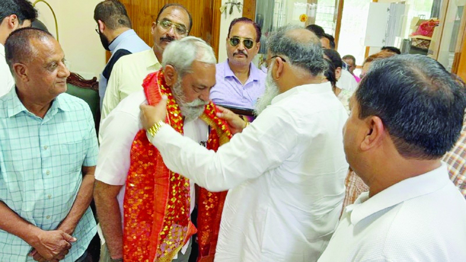 शहर की जनता की इच्छा विनोद शर्मा फिर से विधायक बने: वीरेश शांडिल्य